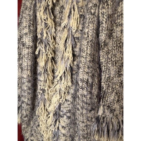 Urban outfitters Willow Fringe Cardigan Medium NWOT - Picture 7 of 13